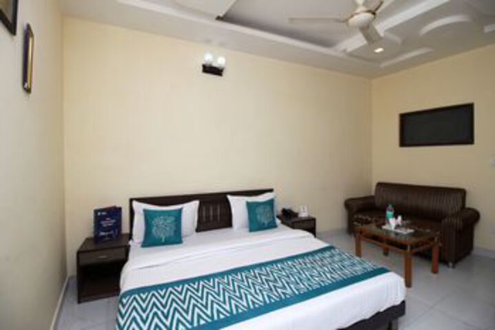 Room 15 of 22