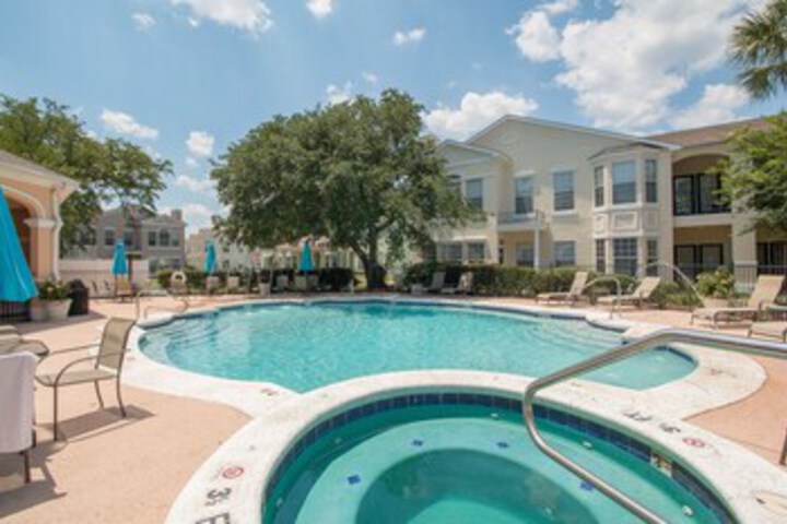 Pool 32 of 58