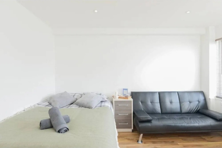 Room 3 of 19