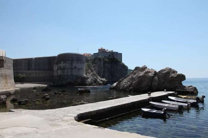 Dock