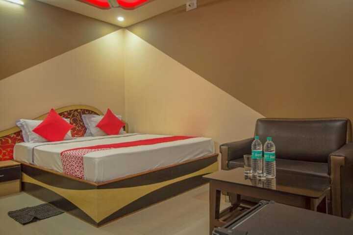Room 4 of 23