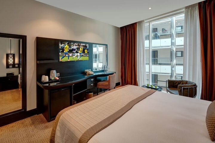 Room 92 of 211