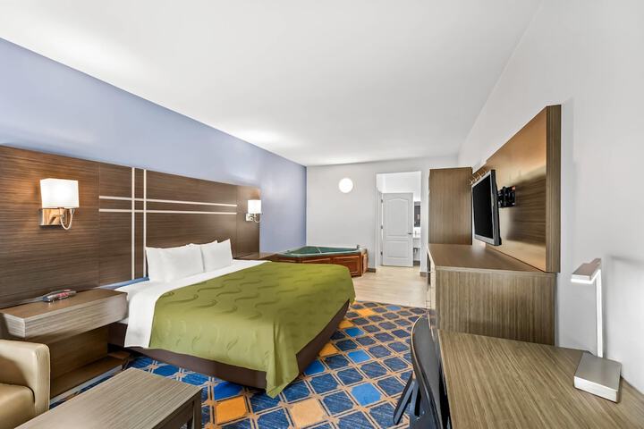 Room 17 of 55