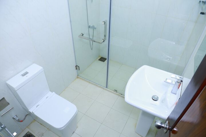 Room 9 of 15