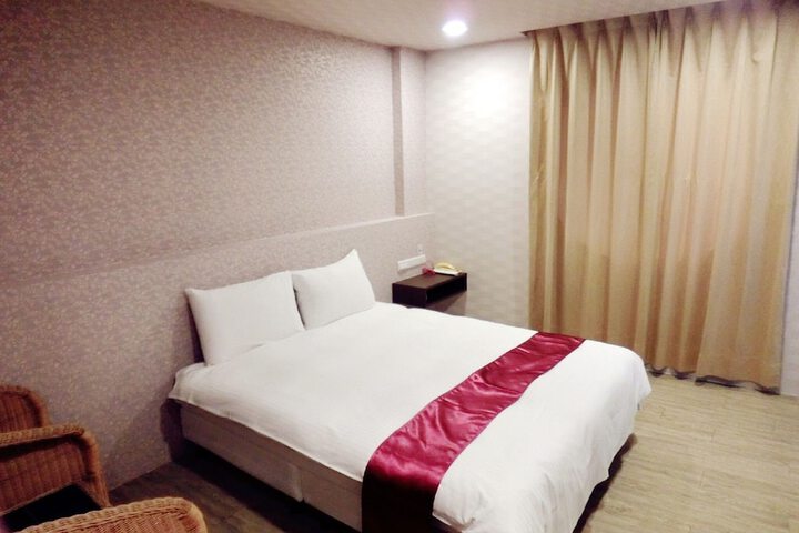 Room 10 of 67