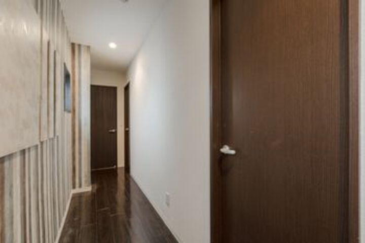 Room 64 of 182