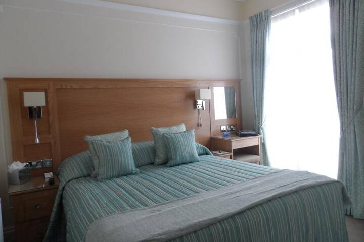 Room 16 of 57