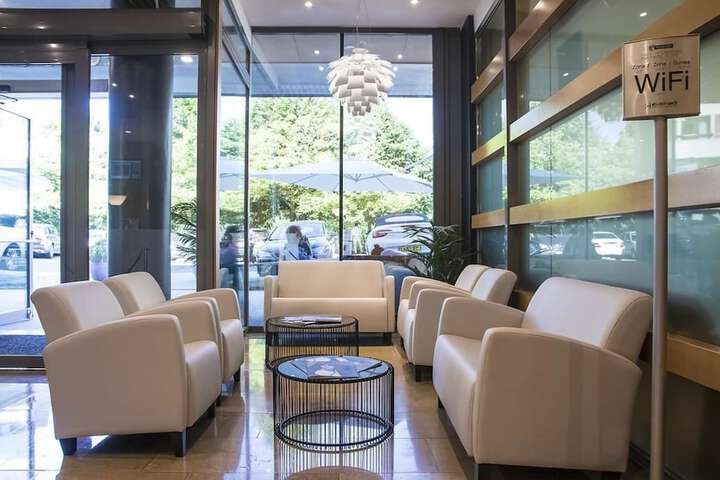Hotel Lobby