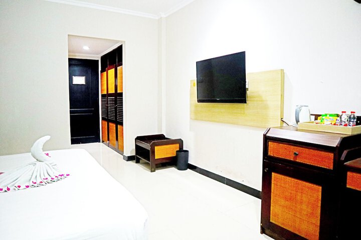 Room 13 of 53