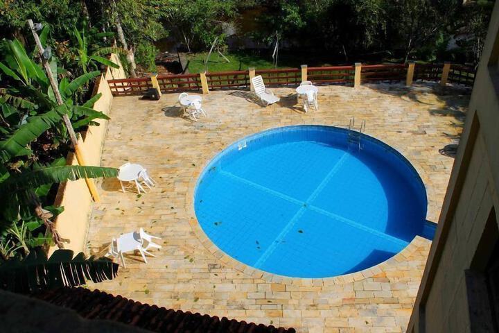 Pool 17 of 33