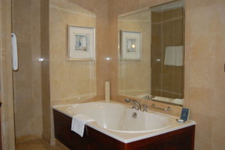 Room 2 of 55