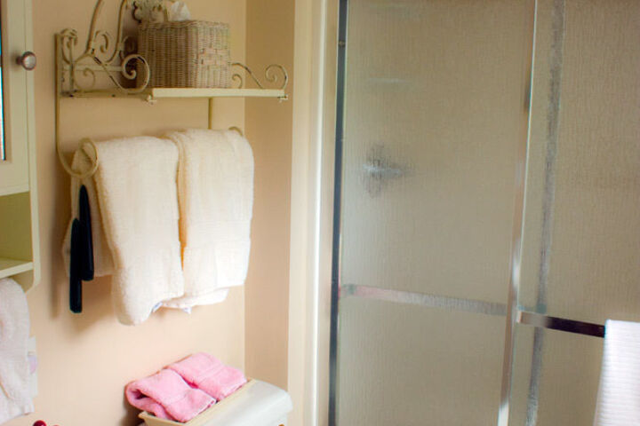 Room 93 of 143