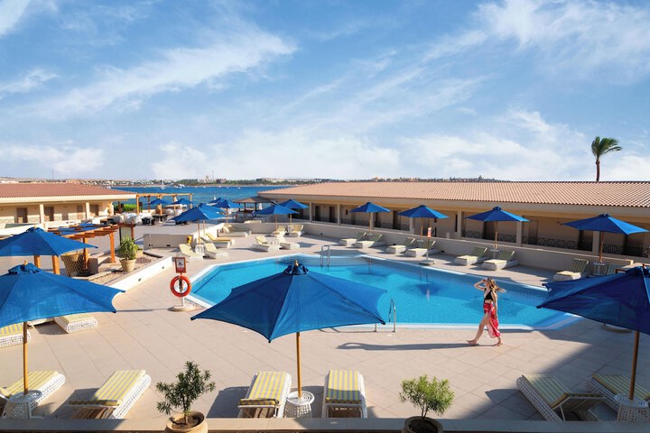 Pool Hotel