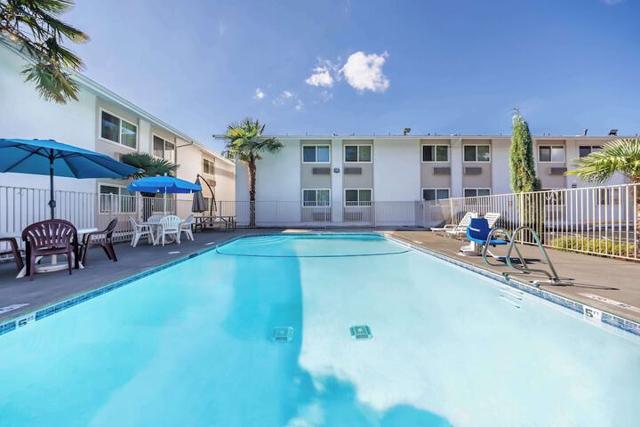 Hotel with Pool