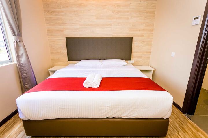 Room 10 of 90