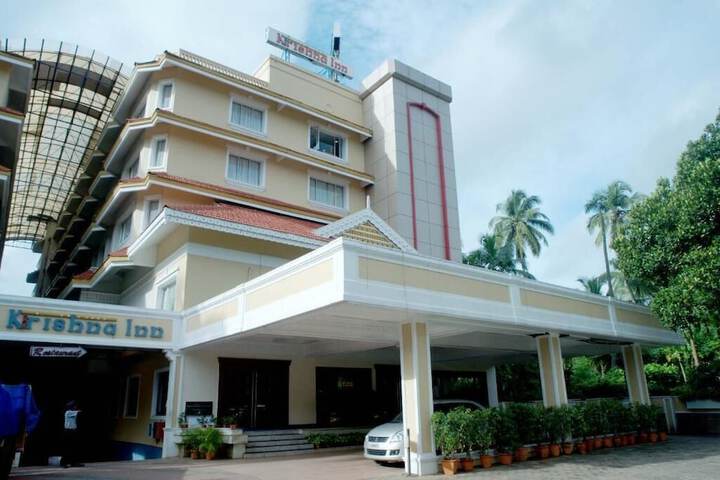 Hotel Entry