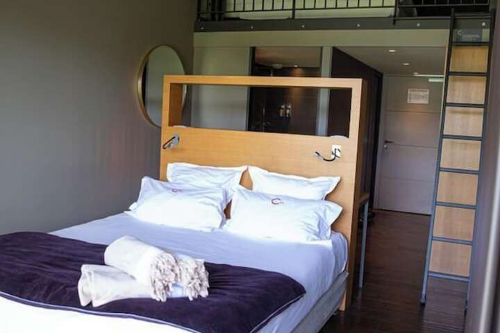 Room 7 of 52