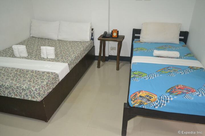 Room 10 of 40
