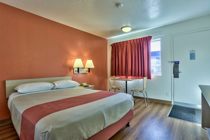Room 16 of 45