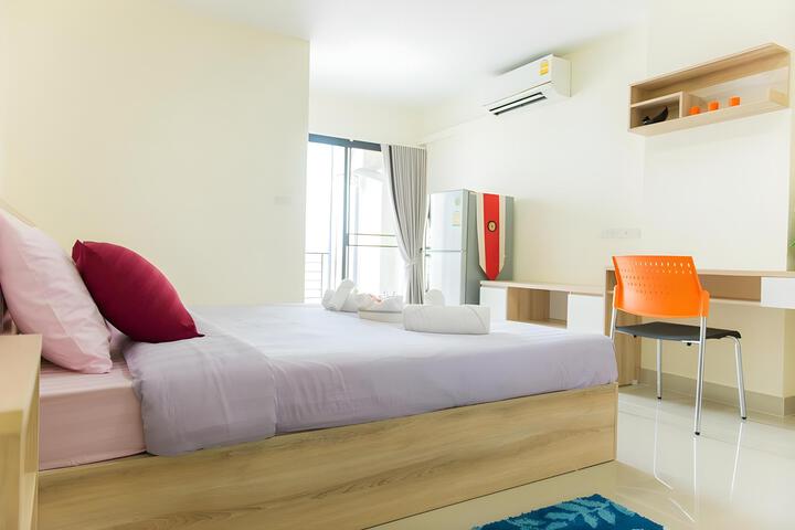 Room 4 of 36