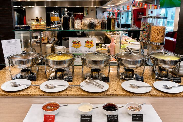 Breakfast/Coffee Service 35 of 65