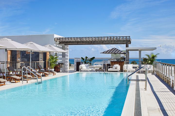 Rooftop pool