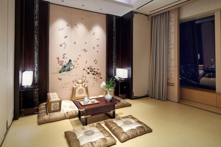 Room 42 of 124