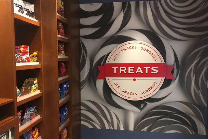 Snack bar