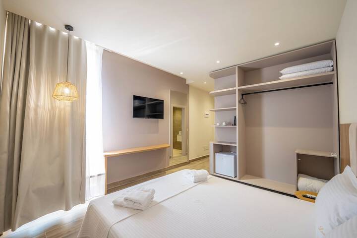 Room 17 of 175