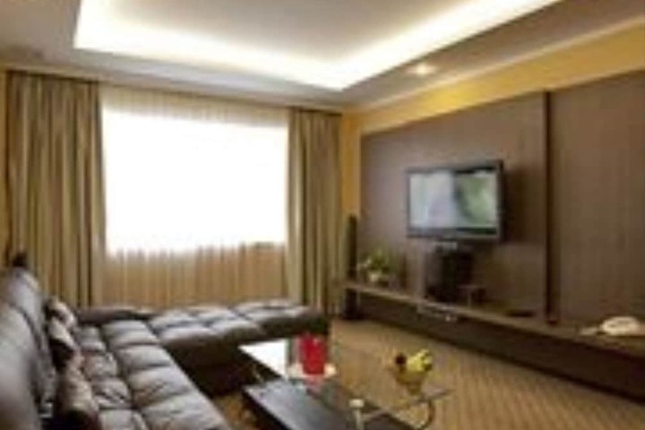 Room 18 of 114