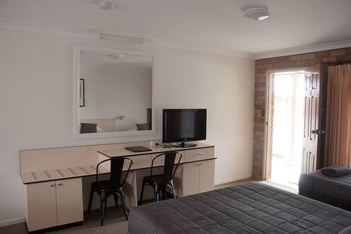 Room 22 of 35