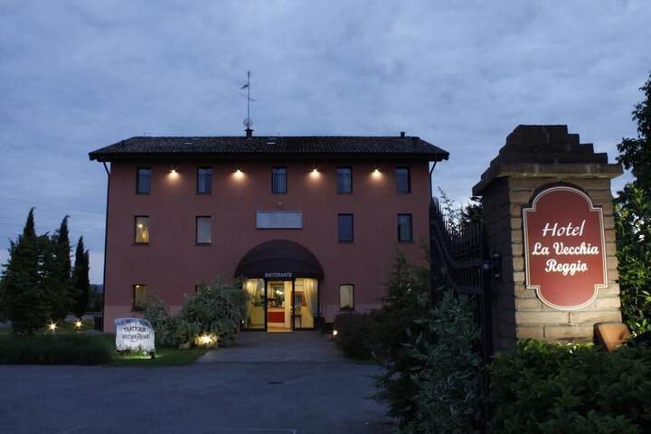 Hotel 7 of 9