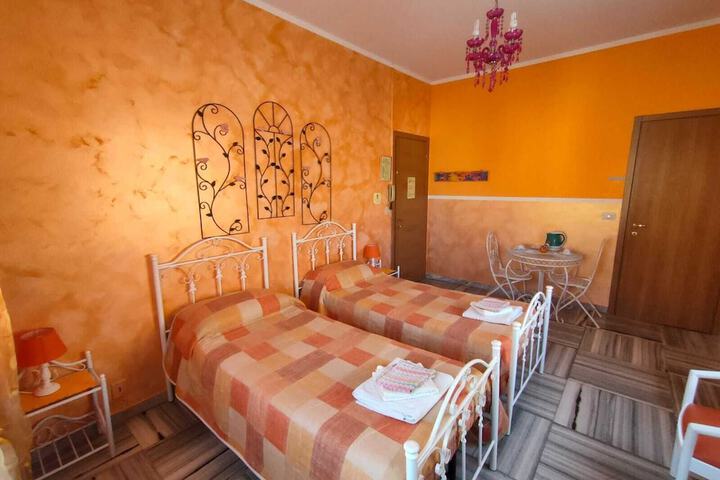 Room 44 of 140
