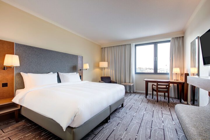 Room 50 of 118