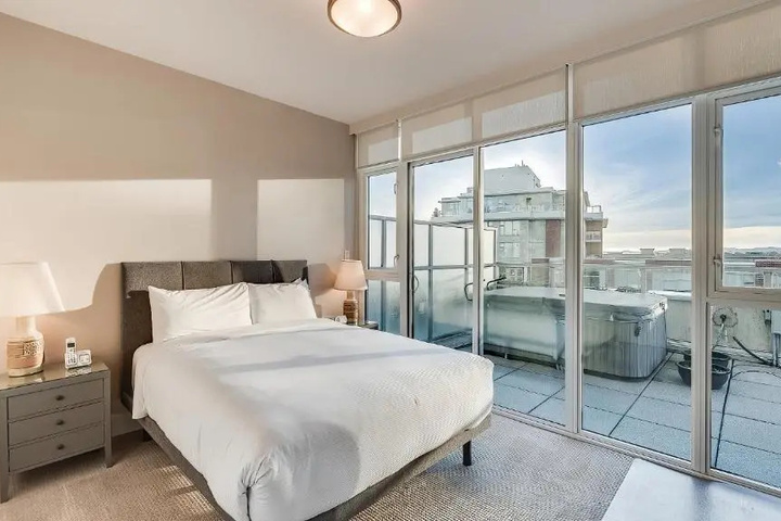 Room 4 of 19