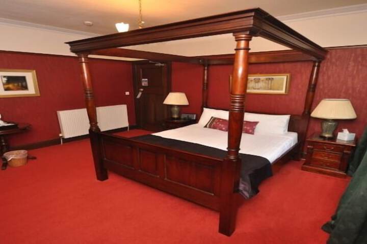 Room 2 of 14