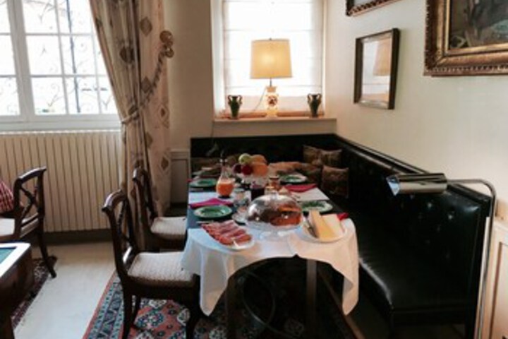 Breakfast/Coffee Service 7 of 22