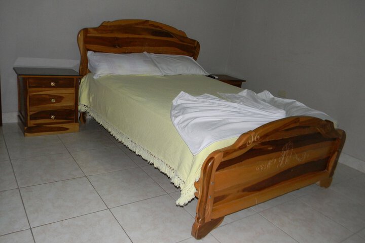 Room 10 of 30