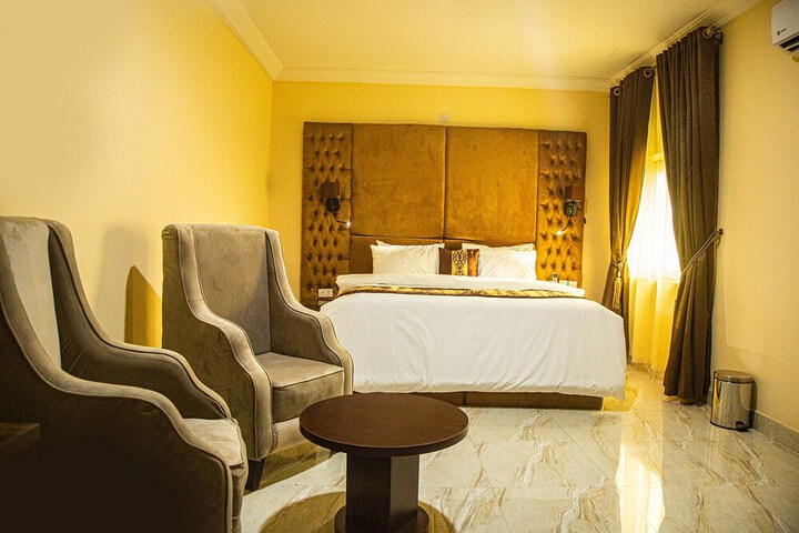 Room 20 of 51