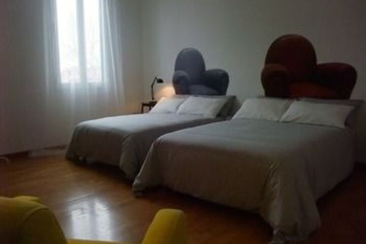 Room 30 of 52