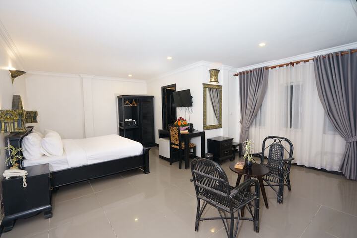 Room 16 of 48