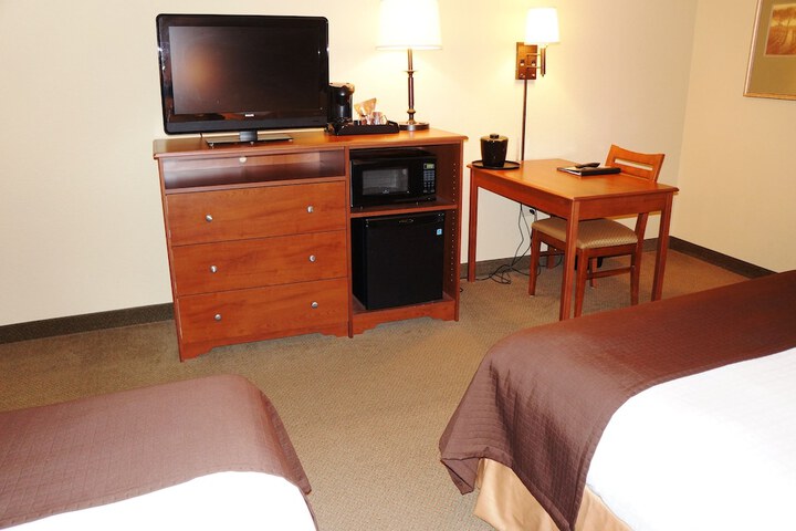 2 Queen Beds Non Smokin (1 of 14)