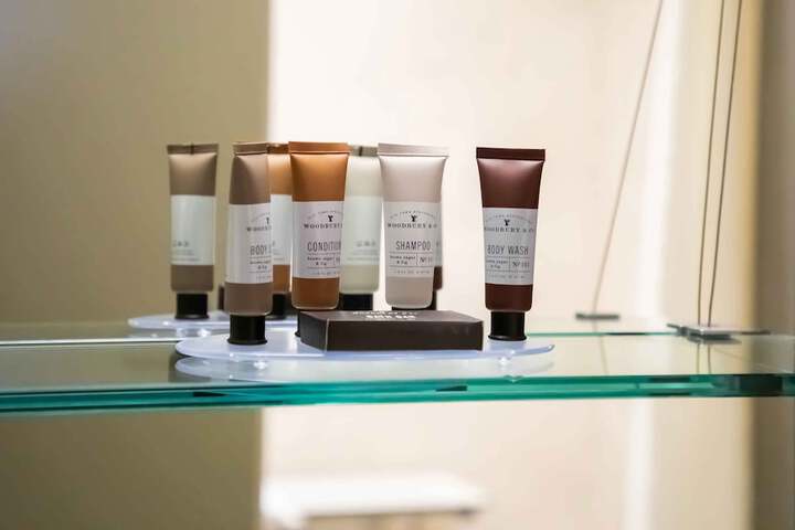 Bathroom amenities