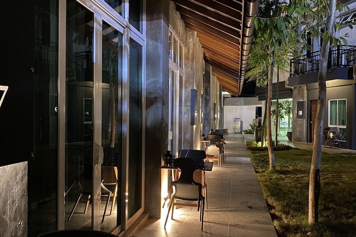 Hotel Exterior 119 of 120