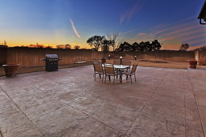 Property Grounds 24 of 27