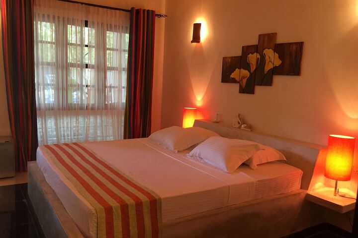 Room 3 of 27