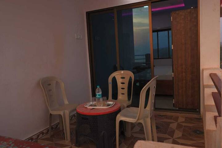 Room 16 of 29
