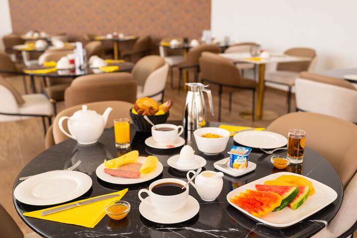 Breakfast/Coffee Service 41 of 51