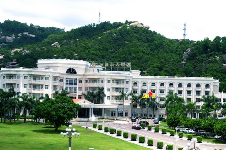Hotel 2 of 2