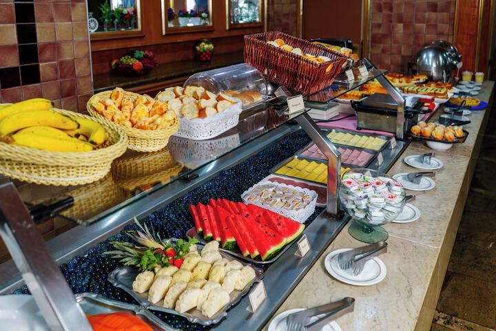Breakfast/Coffee Service 49 of 78